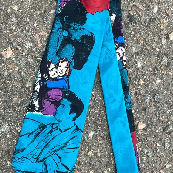 The Elvis Presley Collection by Supersa “Love Me Tender” 100 Italian Silk Tie - Picture 8 of 14